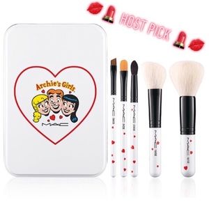 MAC Cosmetics Makeup - Limited Edition MAC Archie’s Girls makeup brushes MAC Cosmetics Makeup - Limited Edition MAC Archie’s Girls makeup brushes